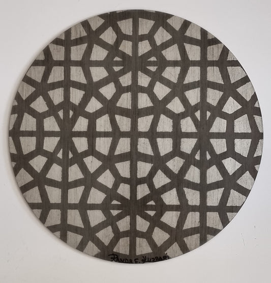 Silver Lattice – Hand-Painted Round Placemat